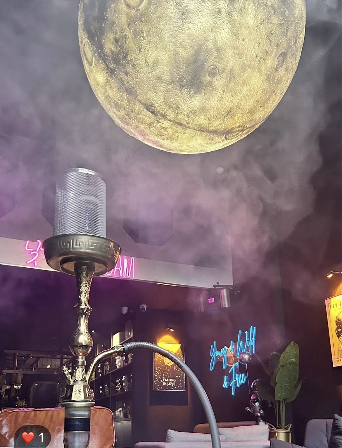 HANSUM lounge interior